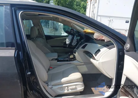 2016 Acura Rlx Advance Package z USA, uszkodzony, nr VIN JH4KC1F93GC001680